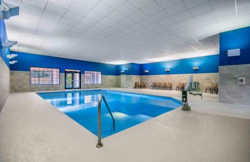 East Aurora Hotel | Hampton Inn East Aurora