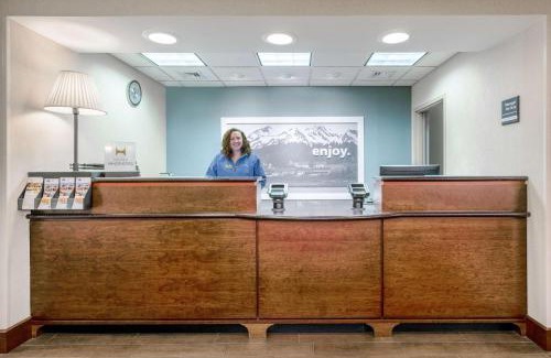 Eckhart Mines Hotel | Hampton Inn Frostburg