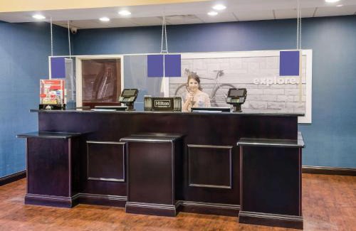 Galax Hotel | Hampton Inn Galax