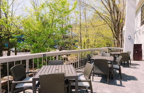 Gatlinburg Hotel | Hampton Inn Gatlinburg