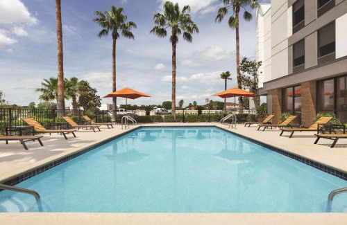 US 290 Hotel | Hampton Inn - Houston/Brookhollow