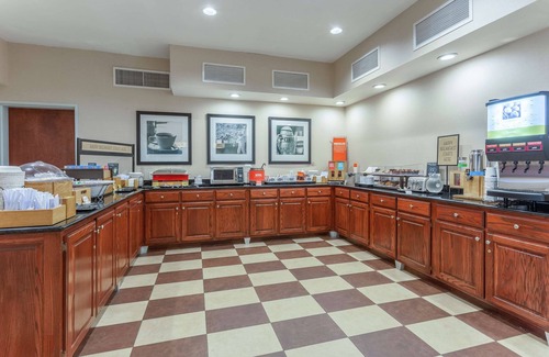 Jefferson City Hotel | Hampton Inn Jefferson City at Capital Mall