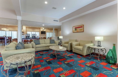Jefferson City Hotel | Hampton Inn Jefferson City at Capital Mall