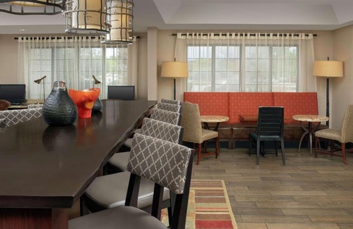 I-435 West KC-KS Hotel | Hampton Inn Kansas City The Legends