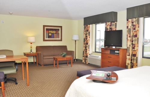 Macomb Hotel | Hampton Inn Macomb