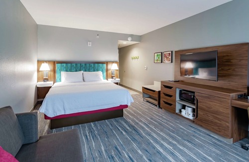 Madison Hotel | Hampton Inn Madison