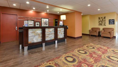 Muscatine Hotel | Hampton Inn Muscatine
