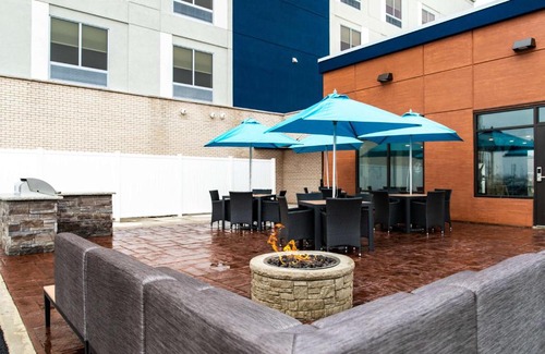Paris Hotel | Hampton Inn Paris IL, IL