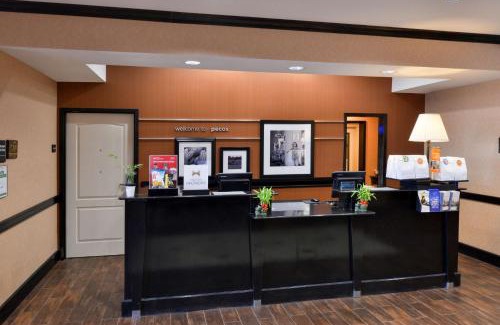 Pecos Hotel | Hampton Inn Pecos