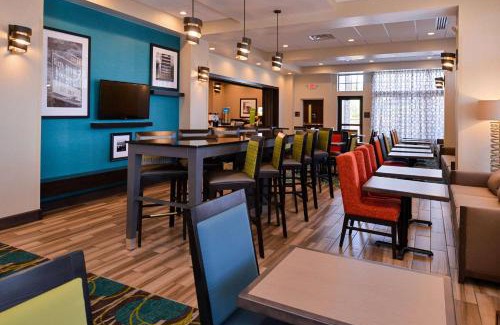 Franklin Park Hotel | Hampton Inn Pittsburgh - Wexford - Cranberry South