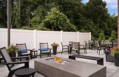 Raynham Hotel | Hampton Inn Raynham-Taunton