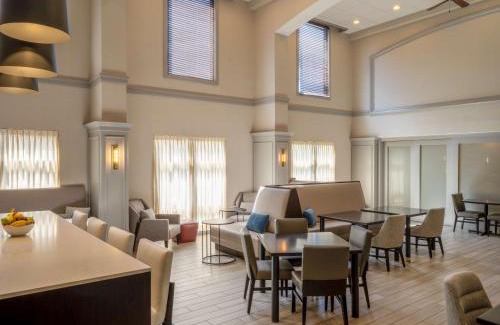 Raynham Hotel | Hampton Inn Raynham-Taunton