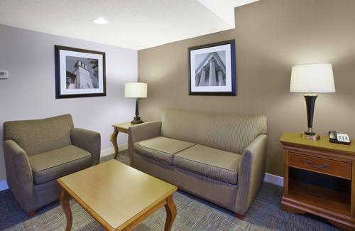 Innsbrook Hotel | Hampton Inn Richmond West Innsbrook