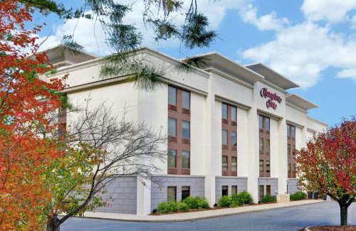South Salisbury Hotel | Hampton Inn Salisbury