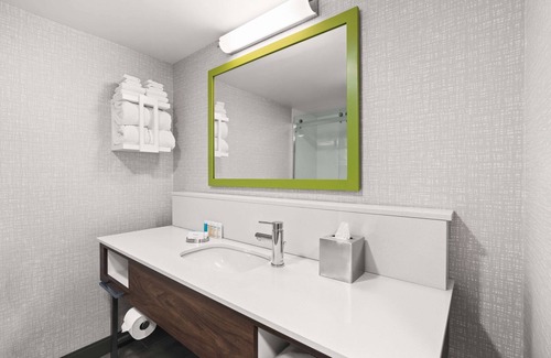 Seekonk Hotel | Hampton Inn Seekonk