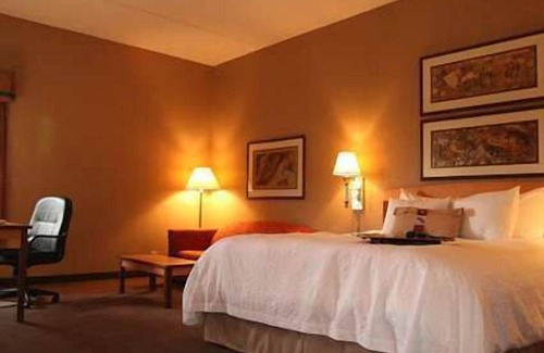 Seymour Hotel | Hampton Inn Seymour