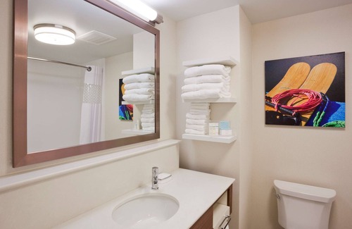 Spicer Hotel | Hampton Inn Spicer Green Lake