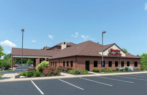 Middleburg Heights Hotel | Hampton Inn & Suites Cleveland-Airport/Middleburg Heights