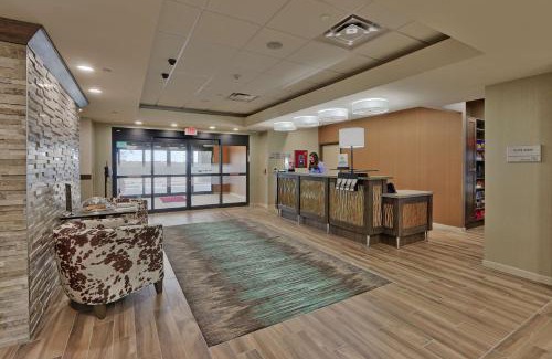 Artesia Hotel | Hampton Inn & Suites Artesia