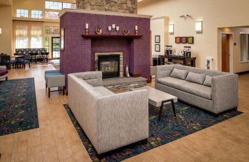 Binghamton Hotel | Hampton Inn & Suites Binghamton/Vestal
