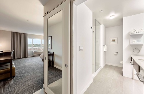 Saint-Romuald Hotel | Hampton Inn & Suites by Hilton Quebec City Levis