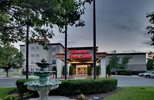 Aurora Hotel | Hampton Inn & Suites Chicago/Aurora