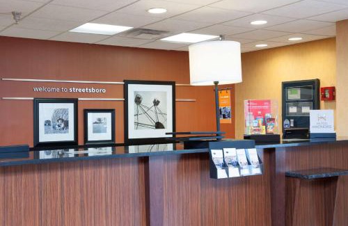 Streetsboro Hotel | Hampton Inn & Suites Cleveland-Southeast-Streetsboro