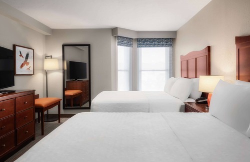 Biggs Field Hotel | Hampton Inn & Suites El Paso-Airport