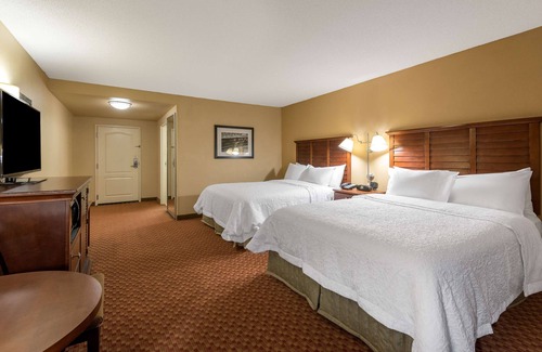 Florence Hotel | Hampton Inn & Suites Florence-North-I-95