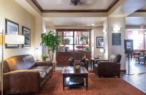 Florence Hotel | Hampton Inn & Suites Florence-North-I-95