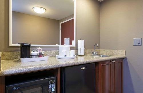 Fort Myers Hotel | Hampton Inn & Suites Fort Myers - Colonial Blvd