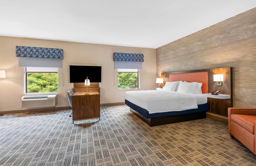 Mercer Hotel | Hampton Inn & Suites Grove City