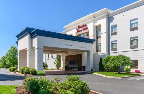 Manchester Hotel | Hampton Inn & Suites Hartford-Manchester