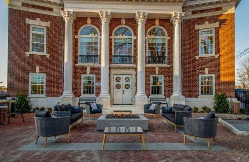 Huntington Hotel | Hampton Inn & Suites Huntington Downtown, Ny