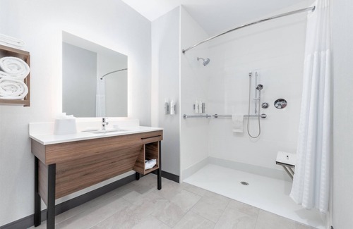 Irving Hotel | Hampton Inn & Suites Irving Hwy 183