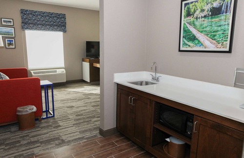 Lafayette Hotel | Hampton Inn & Suites Lafayette Medical Center, CO