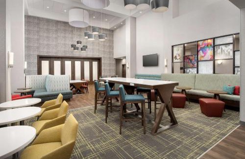 Lexington Hotel | Hampton Inn & Suites Lexington
