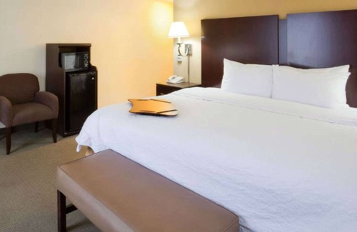 Lino Lakes Hotel | Hampton Inn & Suites Lino Lakes