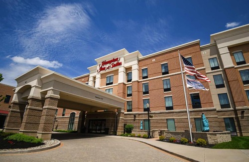 Granger Hotel | Hampton Inn & Suites Mishawaka/South Bend at Heritage Square