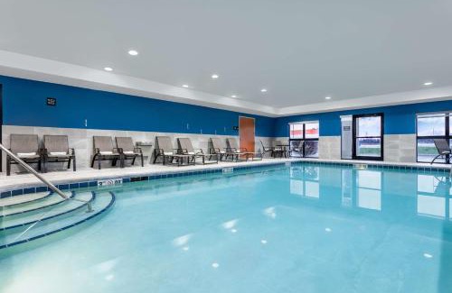 Richmond Hotel | Hampton Inn & Suites Richmond