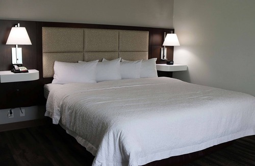 Stephenville Hotel | Hampton Inn & Suites Stephenville