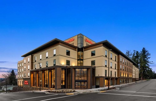 Tigard Hotel | Hampton Inn & Suites Tigard