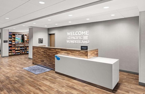 Tigard Hotel | Hampton Inn & Suites Tigard