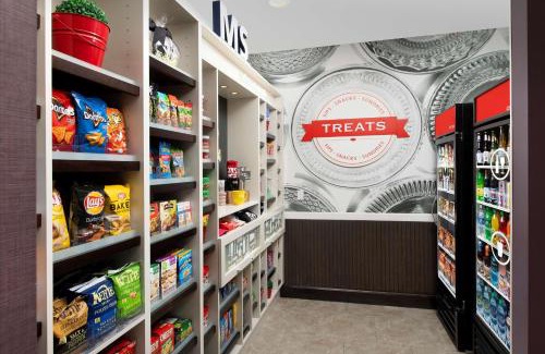 Tupelo Hotel | Hampton Inn & Suites Tupelo/Barnes Crossing