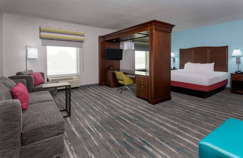 Winston - Salem Hotel | Hampton Inn & Suites Winston-Salem/University Area, NC