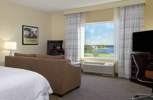 Wellington Hotel | Hampton Inn & Suites Wellington