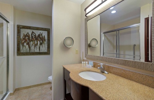 Wellington Hotel | Hampton Inn & Suites Wellington