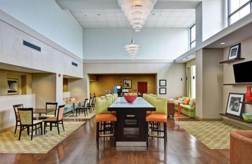 Wilkes-Barre Hotel | Hampton Inn & Suites Wilkes-Barre