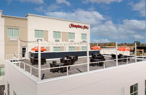 Warroad Hotel | Hampton Inn Warroad, MN
