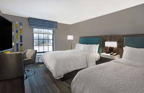 Westfield Hotel | Hampton Inn Westfield
